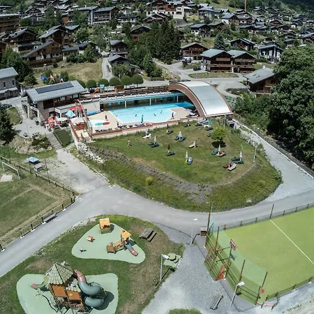 Apartment Cosy 2-4 Pers Avec Terrasse, Parking Et Wifi A Champagny-en-vanoise - Fr-1-638-8 *