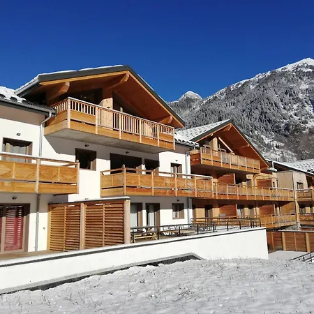 Apartment Cosy 2-4 Pers Avec Terrasse, Parking Et Wifi A Champagny-en-vanoise - Fr-1-638-8