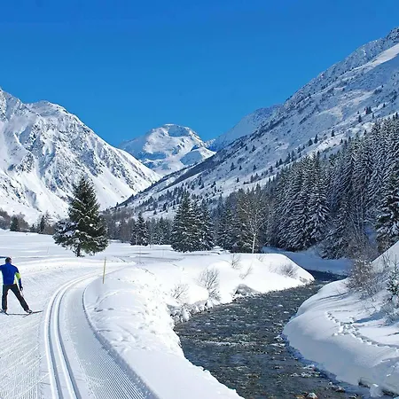 Cosy 2-4 Pers Avec Terrasse, Parking Et Wifi A Champagny-en-vanoise - Fr-1-638-8 Apartment *