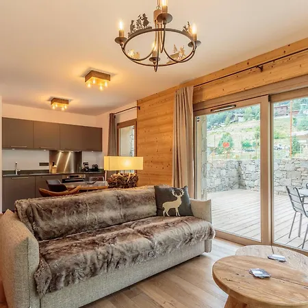 Apartment Cosy 2-4 Pers Avec Terrasse, Parking Et Wifi A Champagny-en-vanoise - Fr-1-638-8 *
